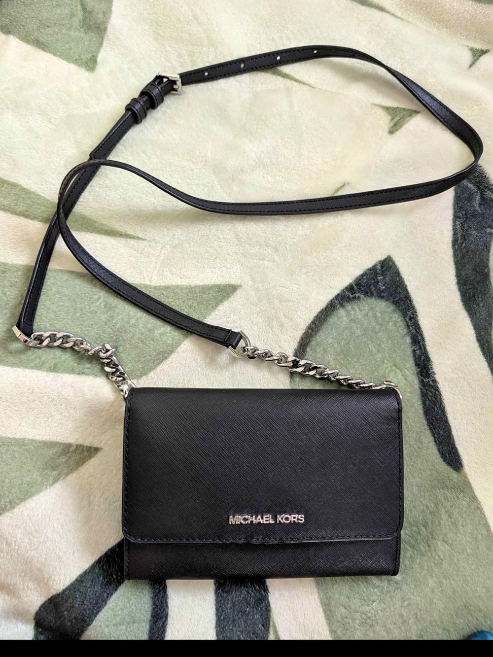 Michael Kors Jet Set Crossbody Bag